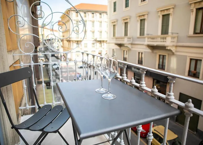 Porta Venezia - Design Suite con Balcone - 55mq